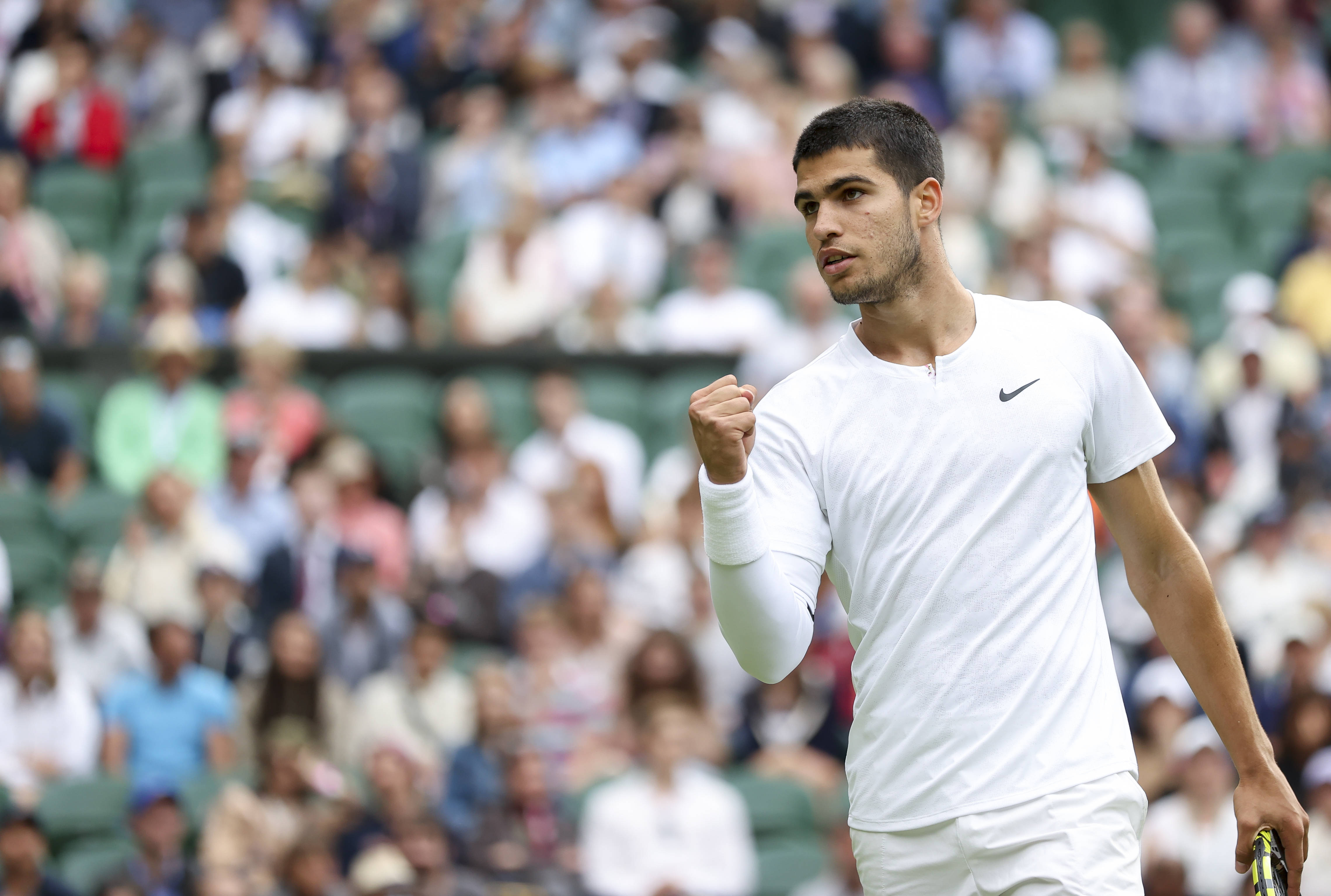 贸然离开或 贸然离开或